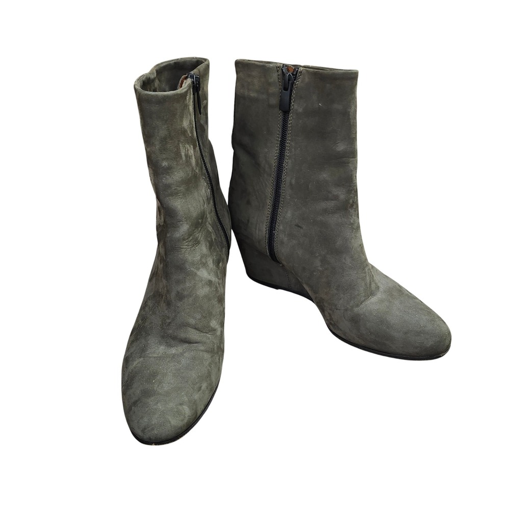 Vince Olive Green Suede Wedge Ankle Boots Italy Size 8M Gorpcore Luxury
